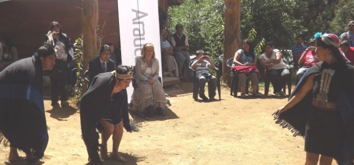 Ministra de Bienes Nacionales visitó proyecto turístico mapuche en la Península de Licán Ray