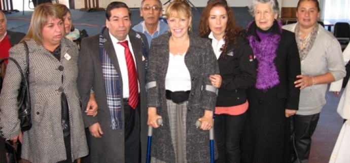 Ministra Parot se reúne con microempresarios de Talcahuano y compromete apoyo para obtener terreno en el puerto.